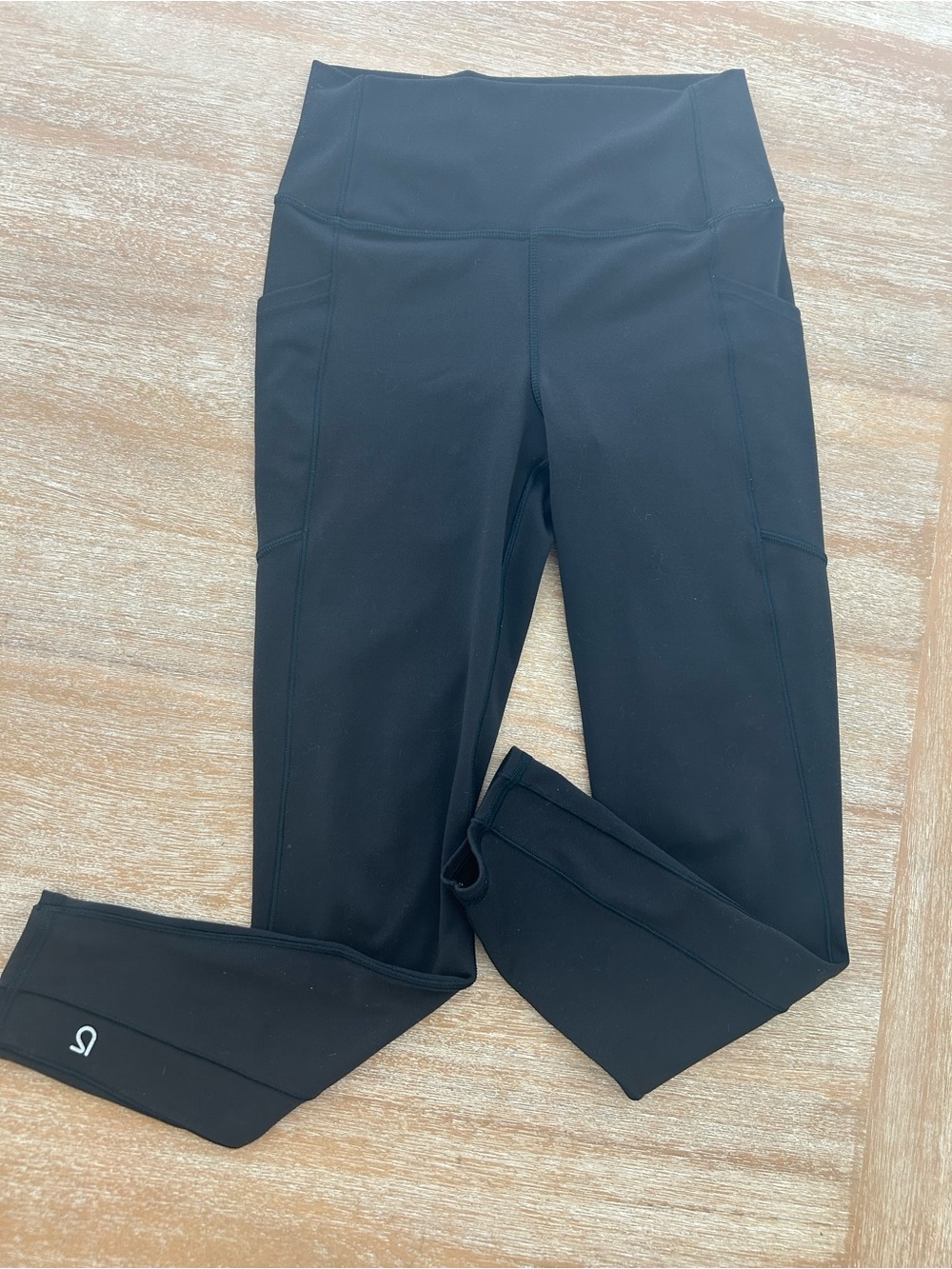 Gap fit athletic set - high waist pocket leggings and strappy tank - Picture 2 of 8